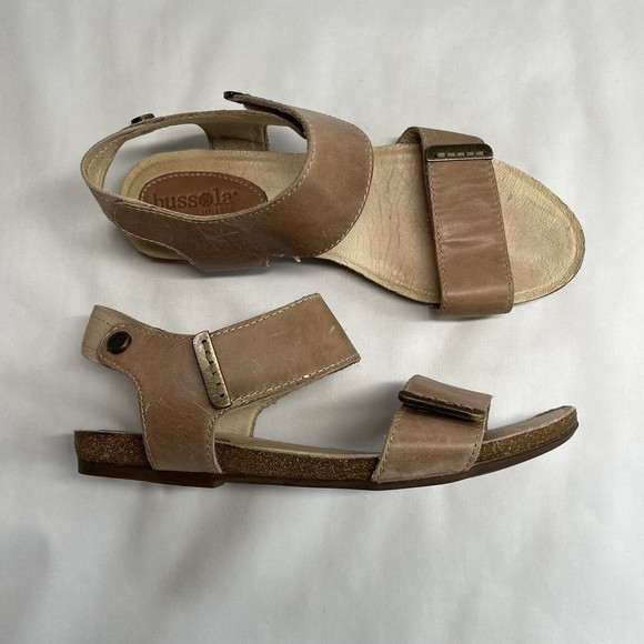 Bussola Maynila Women's Beige Leather Sandals Size 40 US 9 Flats Cork Tan Straps - Picture 1 of 14